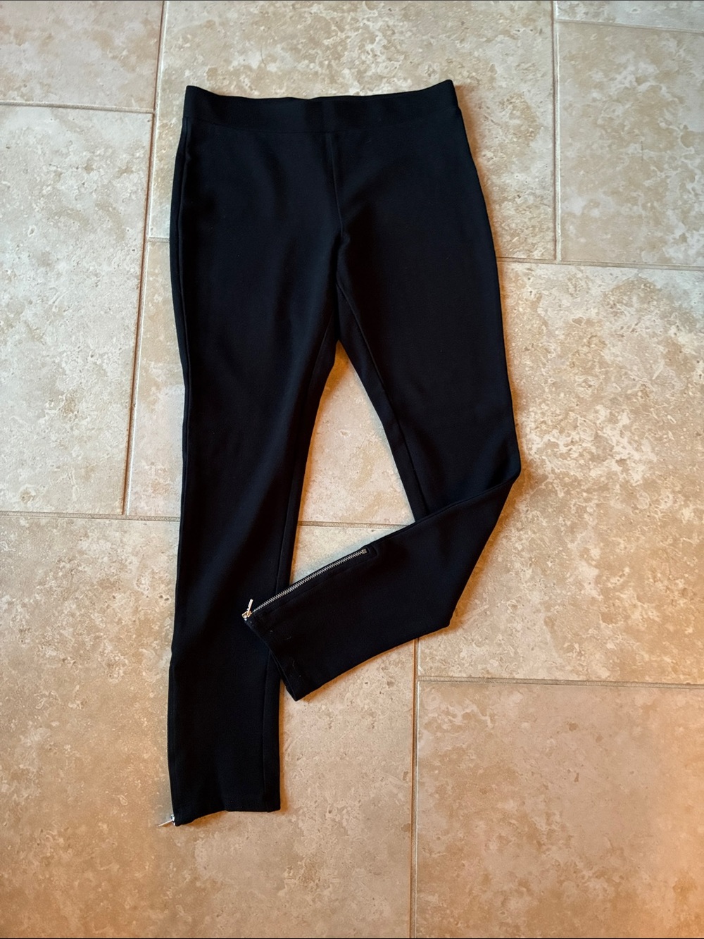 Black Ankle Zip Leggings
